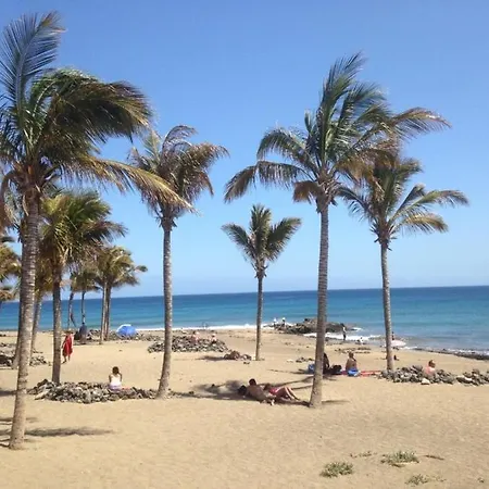 Вилла Puerto Del Carmen Villa Sleeps 5 *