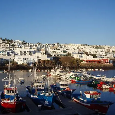 Вилла Puerto Del Carmen Villa Sleeps 5